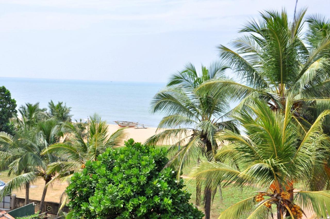 Blumarine Guest House Negombo Exterior foto